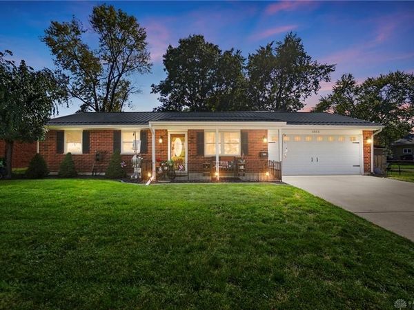 1066 Stonyridge Avenue, Troy, OH 45373