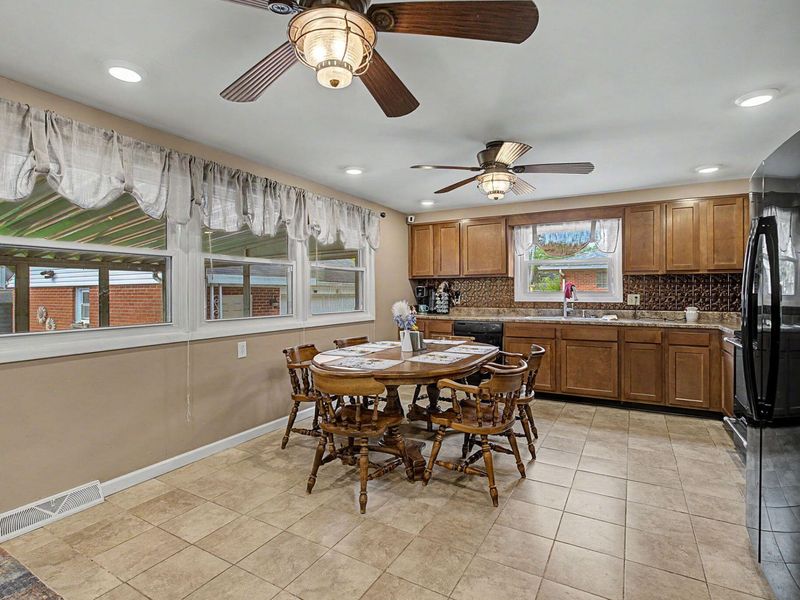 4143 Middle Urbana Road, Springfield, OH 45503 Photo 12