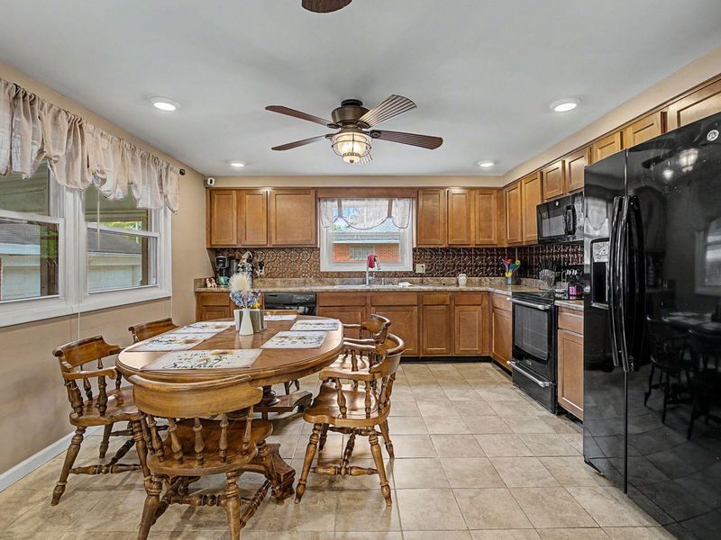 4143 Middle Urbana Road, Springfield, OH 45503 Photo 9