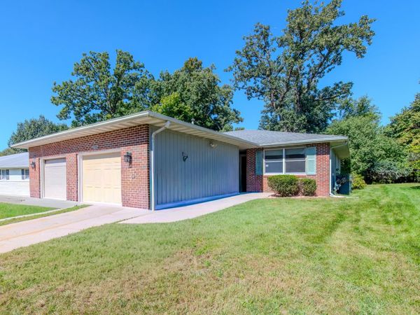 2516 Red Oak Trail , Crest Hill, IL 60403