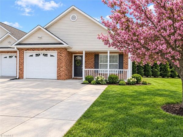 131 Wellsboro Court , King, NC 27021