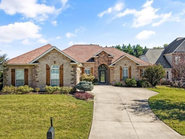 6006 Stratford Park Blvd, Knoxville, TN 37912