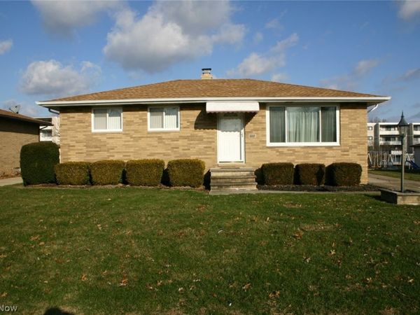 12020 Denver Drive , Parma, OH 44130