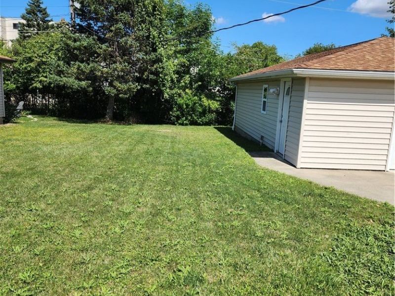 12020 Denver Drive, Parma, OH 44130 Photo 18