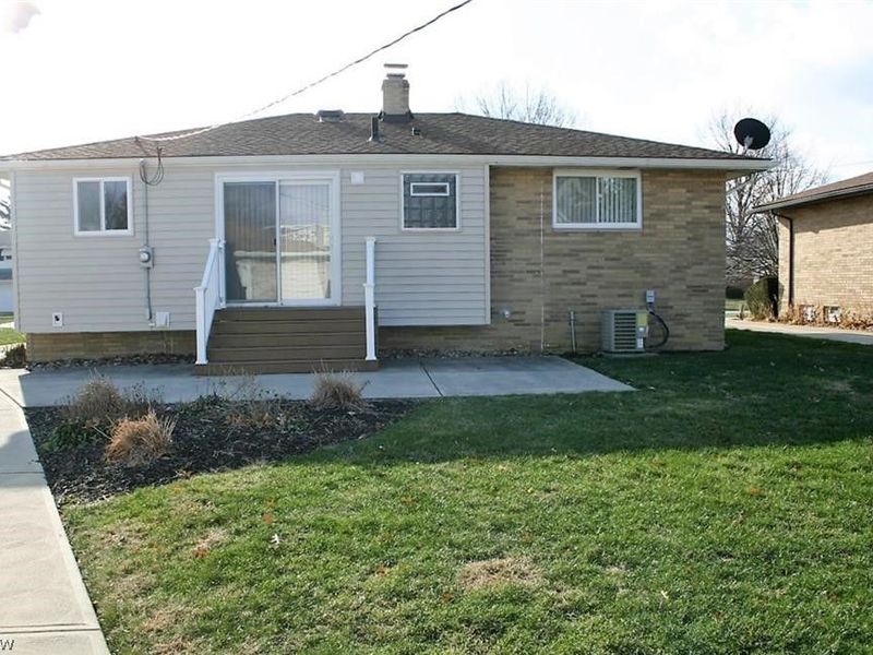 12020 Denver Drive, Parma, OH 44130 Photo 19