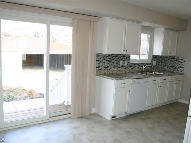 12020 Denver Drive, Parma, OH 44130 Photo 6