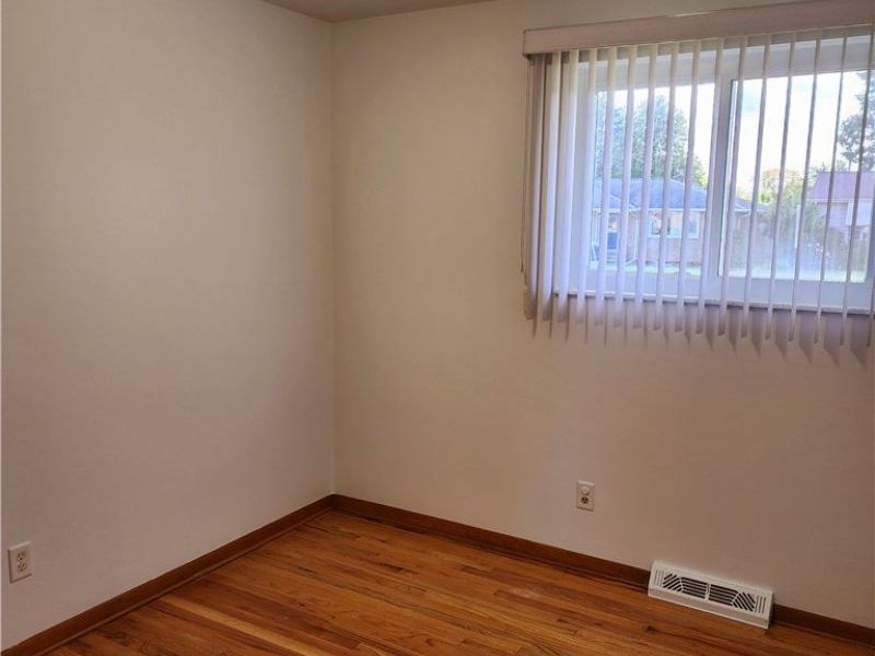 12020 Denver Drive, Parma, OH 44130 Photo 9