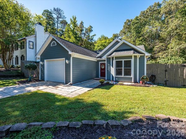 11127 Atrium Way , Matthews, NC 28105