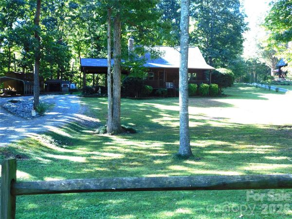 306 Chickasaw Trail, Maiden, NC 28650