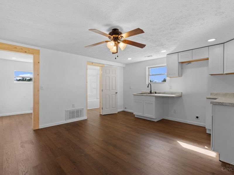 6252 St Rt 28, Clark Township, OH 45146 Photo 17