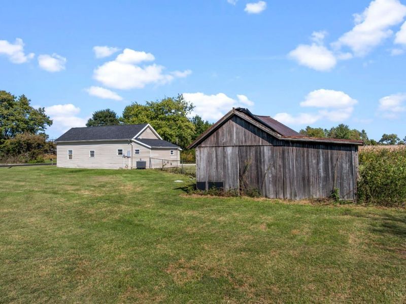 6252 St Rt 28, Clark Township, OH 45146 Photo 7
