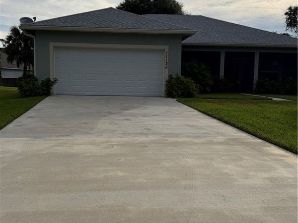 11126 Roseland Road , Sebastian, FL 32958