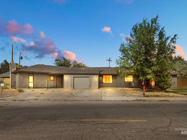 106 E 8th, Mountain Home, ID 83647