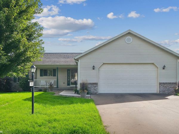 3102 S 8th Street, Marshalltown, IA 50158
