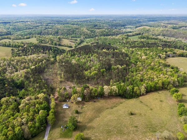 3 Pleasant Ridge Rd , Goodspring, TN 38460