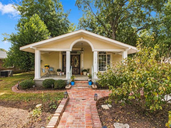 1412 Oakwood Avenue NE, Huntsville, AL 35811