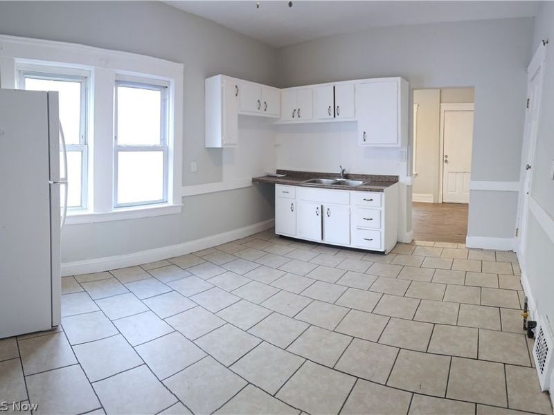 4350 W 28th Street, Cleveland, OH 44109 Photo 6