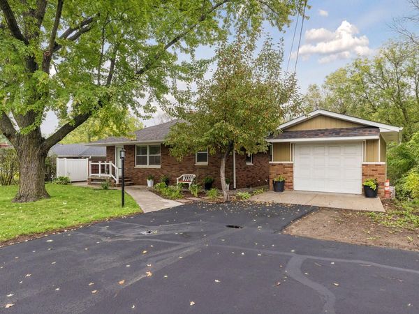 1814 Mcknight Road N, Maplewood, MN 55109