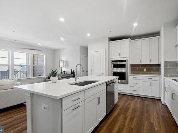 5830 MOONSTONE WAY, Unit 401, HAYMARKET, VA 20169