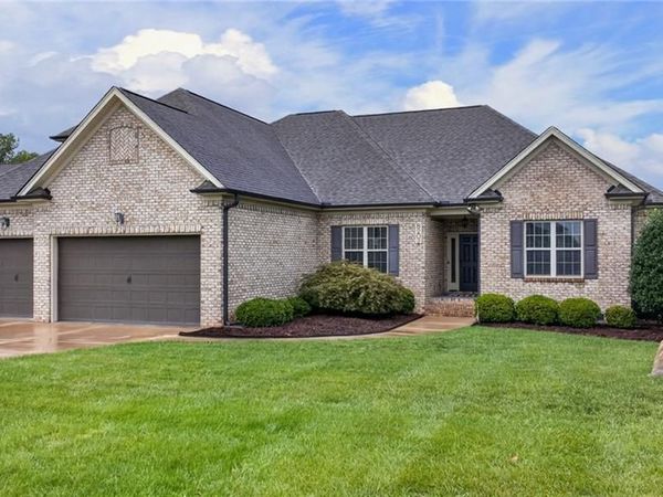 8202 Fortana Court, Kernersville, NC 27284