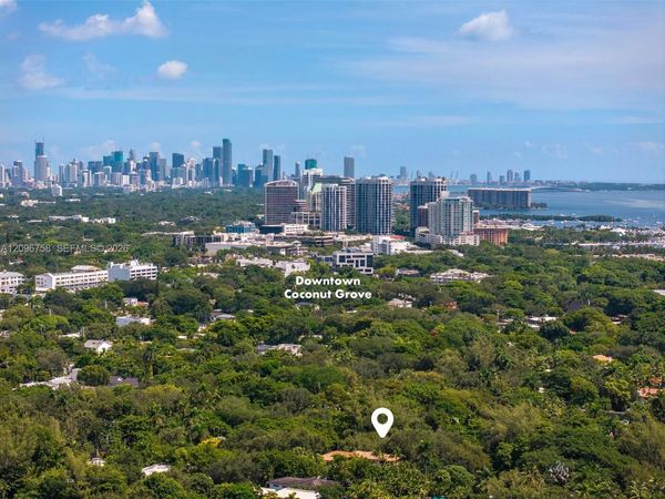 3598 Avocado Ave , Miami, FL 33133