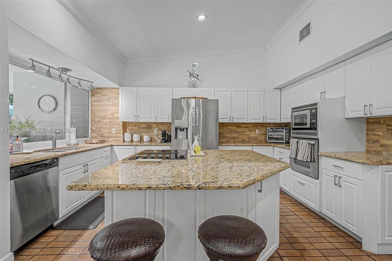 16100 SW 81st Ave, Palmetto Bay, FL 33157 Photo