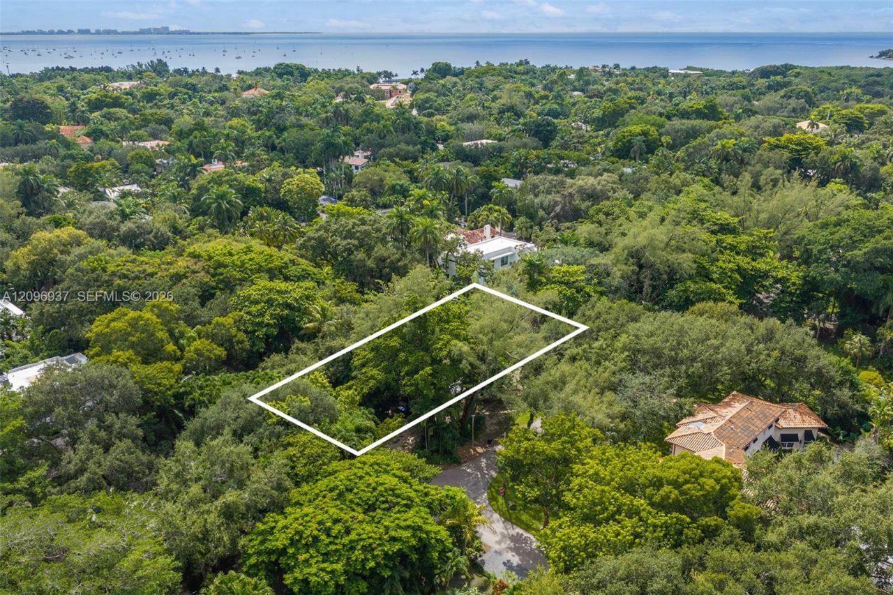 3598 Avocado Ave , Miami, FL 33133 Photo