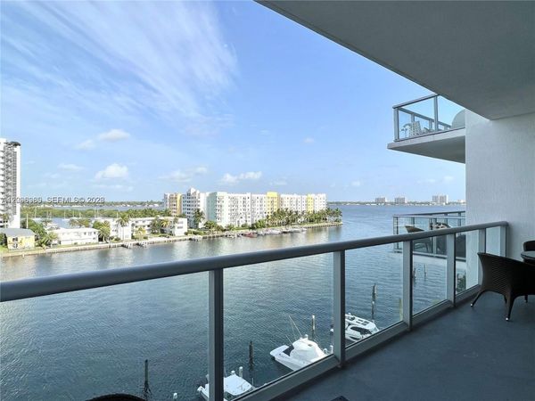 7928 East Dr , Unit 705, North Bay Village, FL 33141