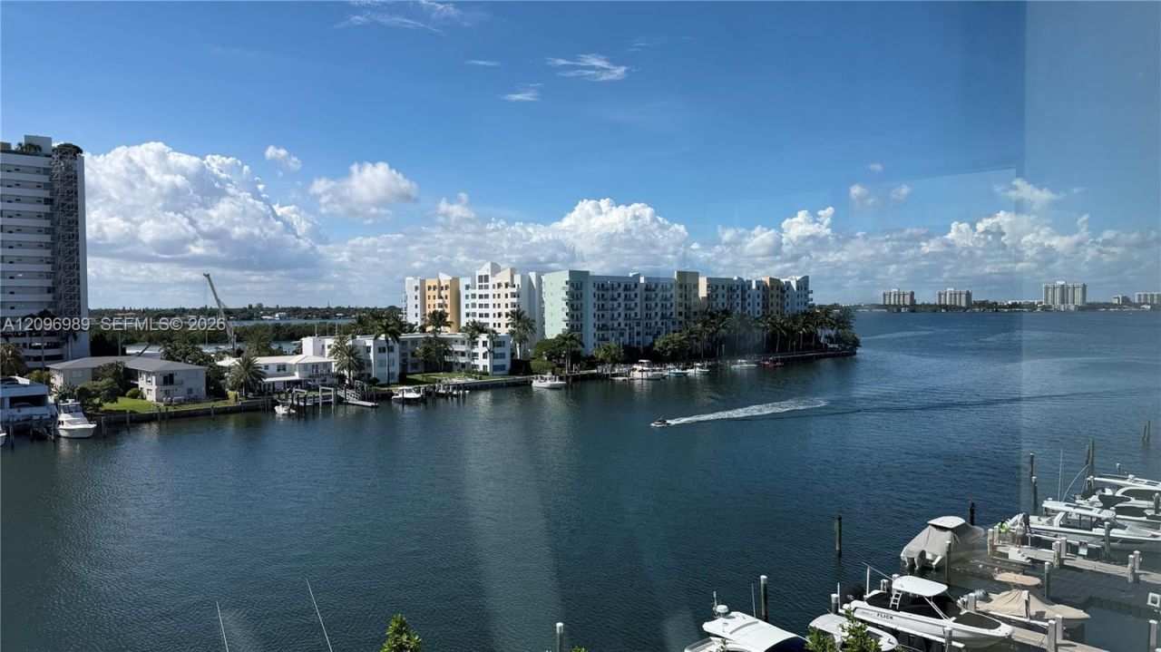 7928 East Dr, Unit 705, North Bay Village, FL 33141 Photo