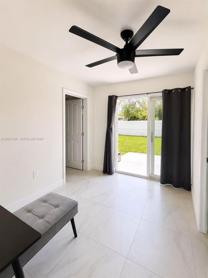 2330 SW 44th St, Unit E, Fort Lauderdale, FL 33312 Photo