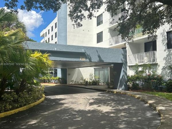 901 Hillcrest Dr, Unit 315, Hollywood, FL 33021