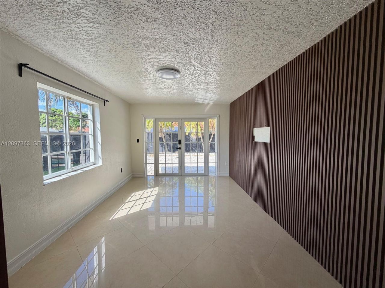9481 SW 10th St , Miami, FL 33174 Photo