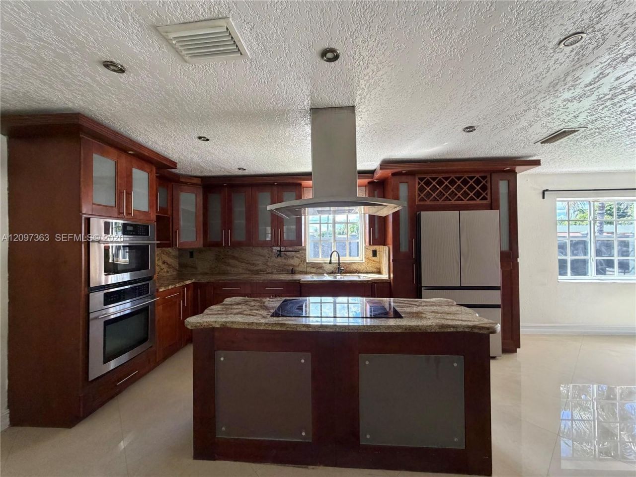 9481 SW 10th St , Miami, FL 33174 Photo