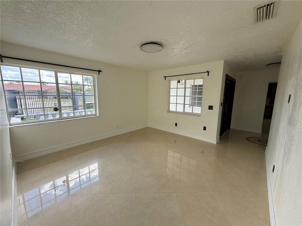 9481 SW 10th St , Miami, FL 33174 Photo