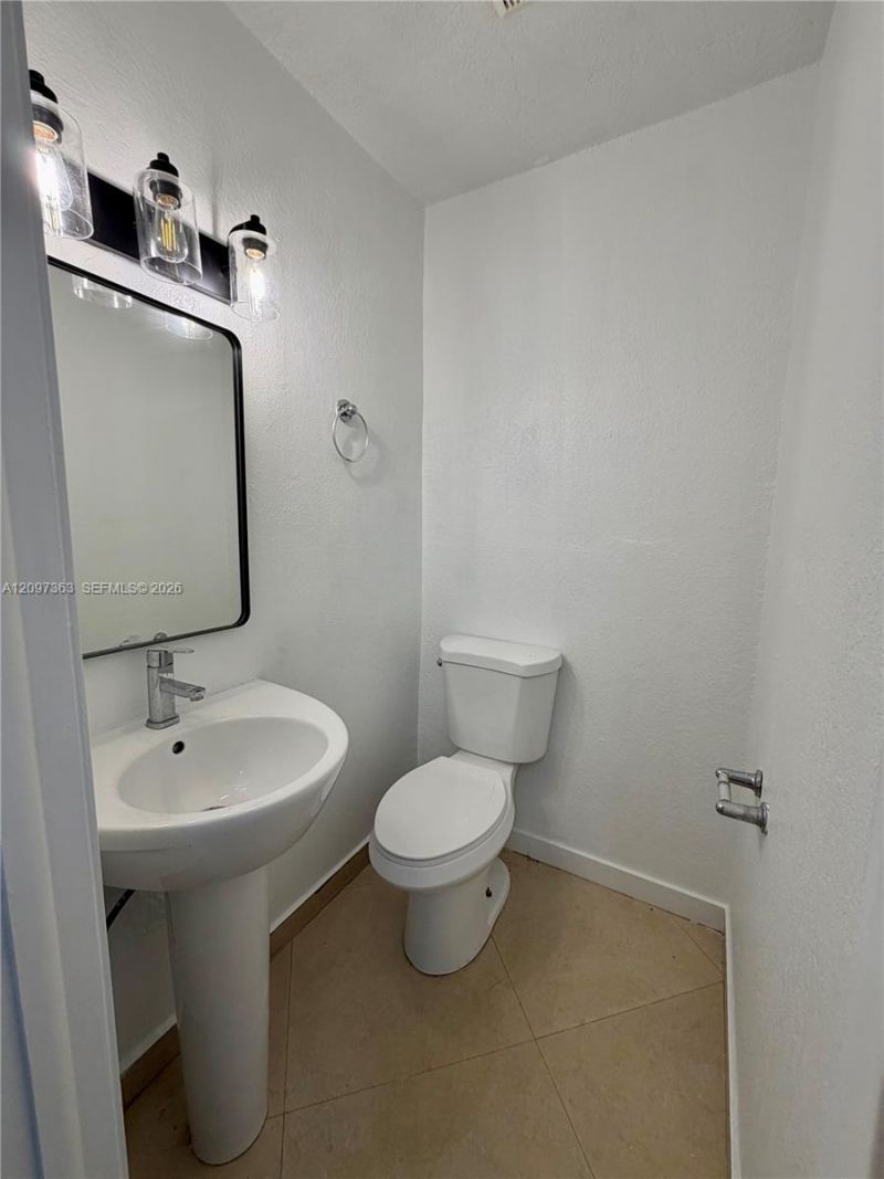 9481 SW 10th St , Miami, FL 33174 Photo