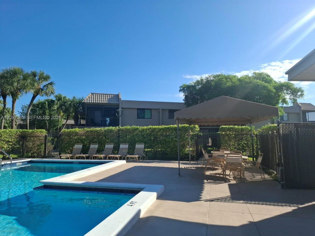 320 Racquet Club Rd , Unit 104, Weston, FL 33326 Photo