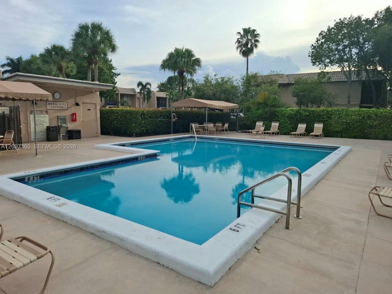 320 Racquet Club Rd, Unit 104, Weston, FL 33326 Photo