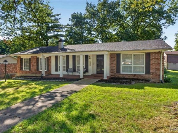6710 Ryan Crest Drive, Florissant, MO 63033