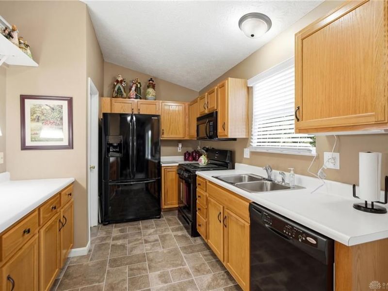 5626 Autumn Drive, Middletown, OH 45042 Photo 12