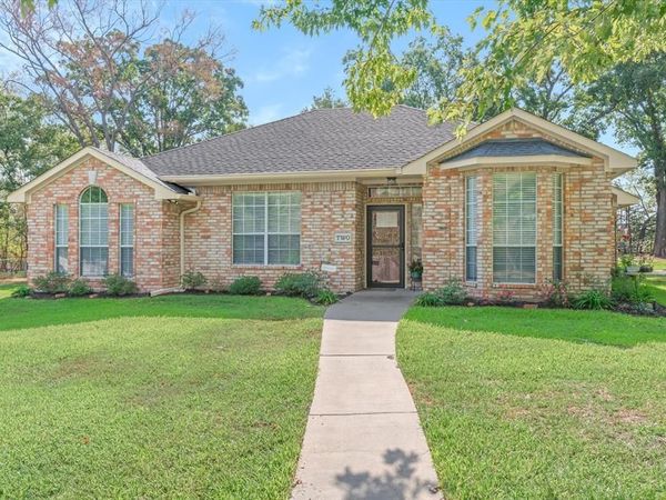 2 Bentwood Circle, Canton, TX 75103
