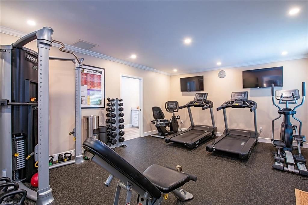 3483 Gulf Shore Blvd N, Unit 104, Naples, FL 34103 Photo