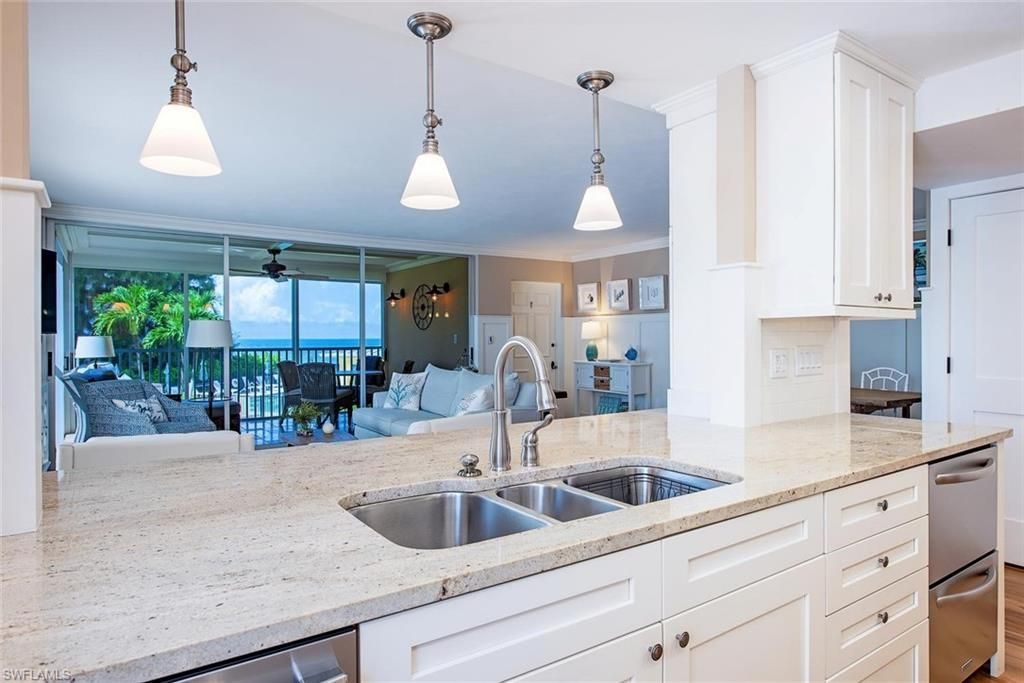 3483 Gulf Shore Blvd N, Unit 104, Naples, FL 34103 Photo