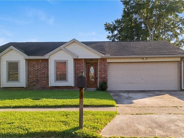 505 MOUNT VERNON Drive, LaPlace, LA 70068