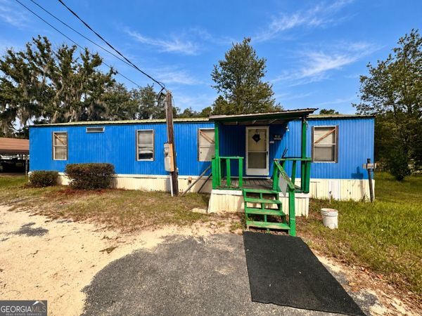 6979 Oak Ridge Circle, Blackshear, GA 31516
