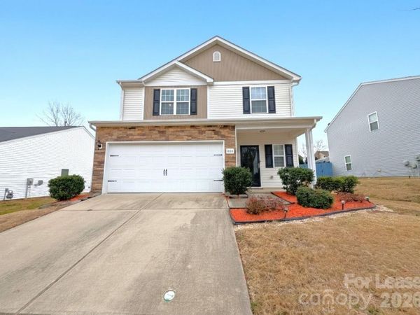 9223 Avery Meadows Drive , Charlotte, NC 28216