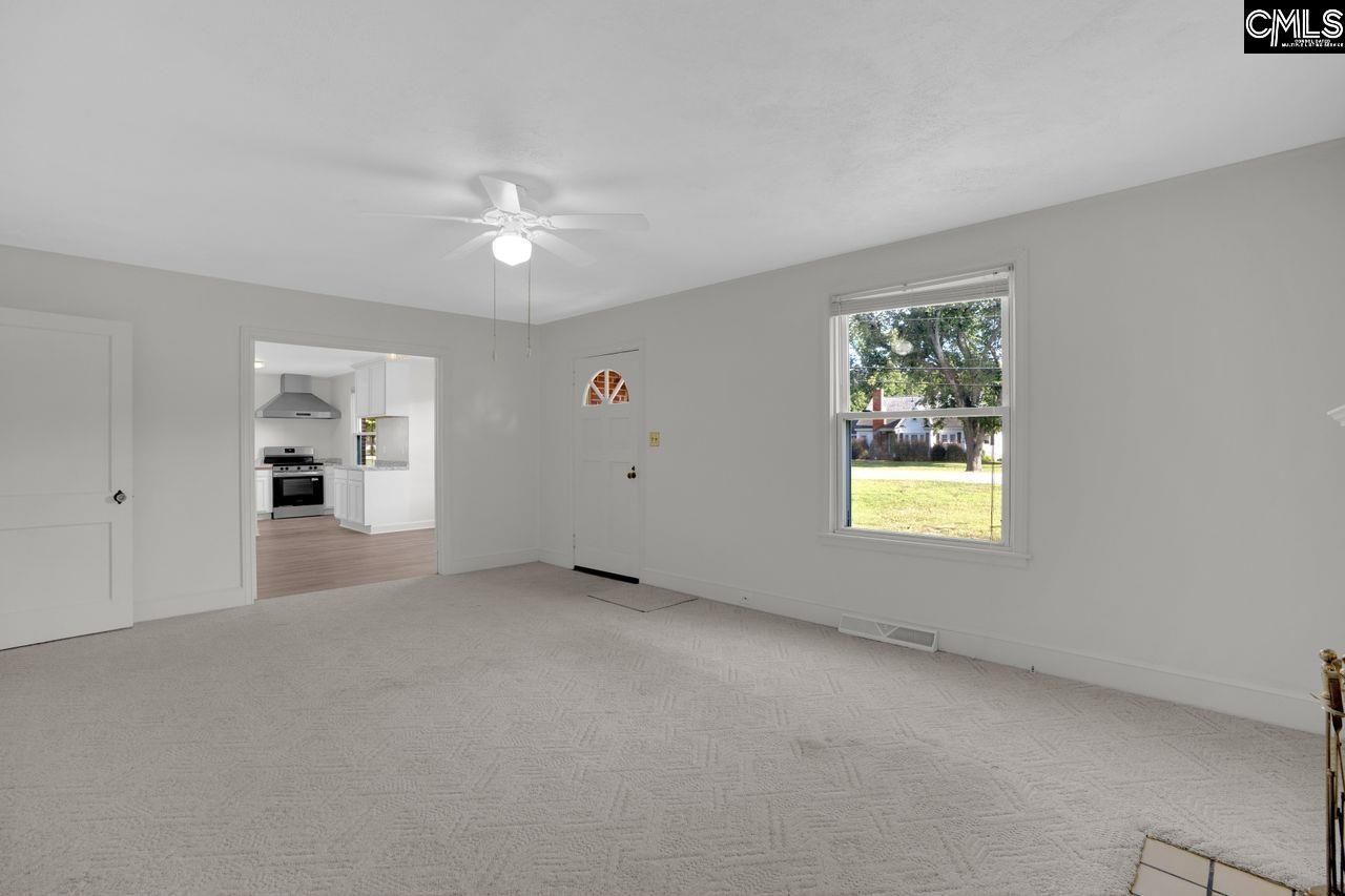 333 Saluda Avenue  Photo 12