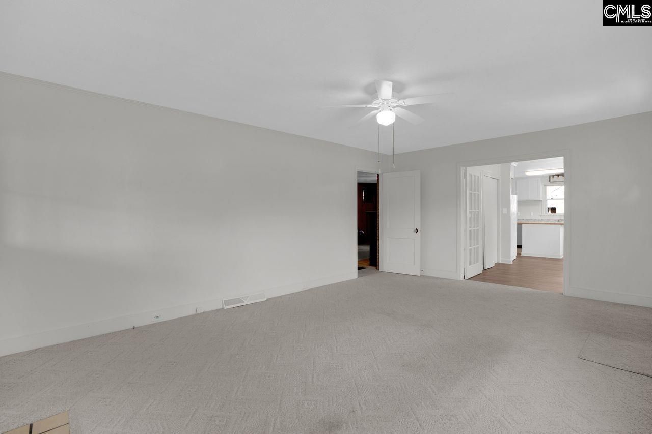 333 Saluda Avenue  Photo 13