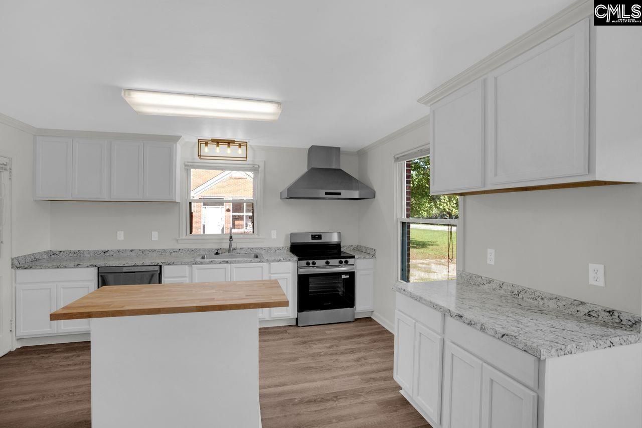 333 Saluda Avenue  Photo 4