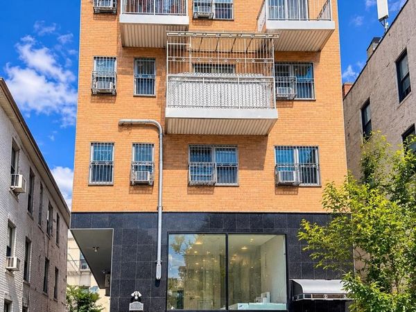 965 43rd Street, Unit 1C, Brooklyn, NY 11219