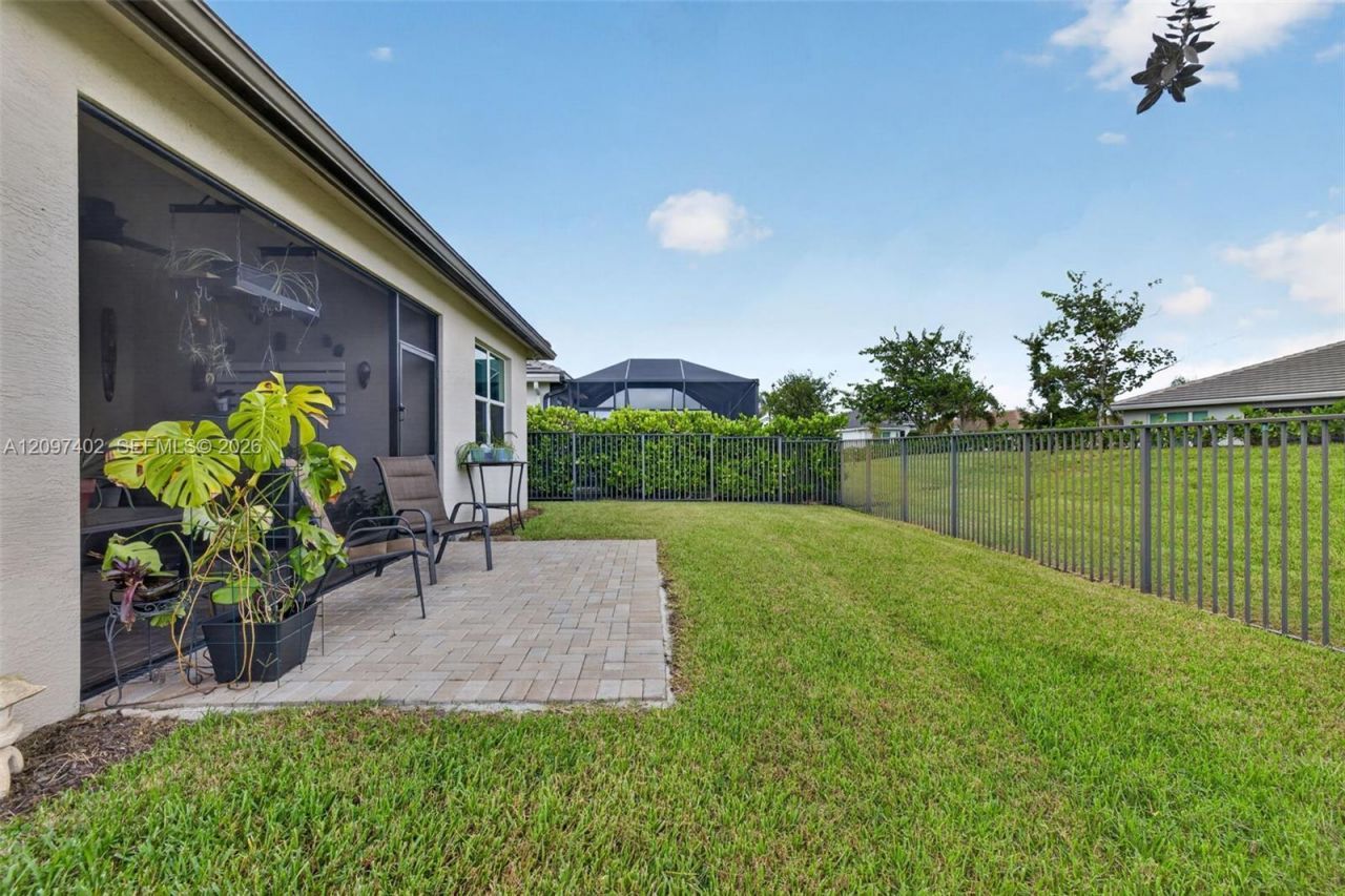 12773 SW Clear Water Way, Port Saint Lucie, FL 34987 Photo
